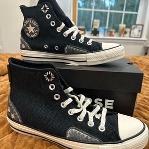 Converse 8.5 Black